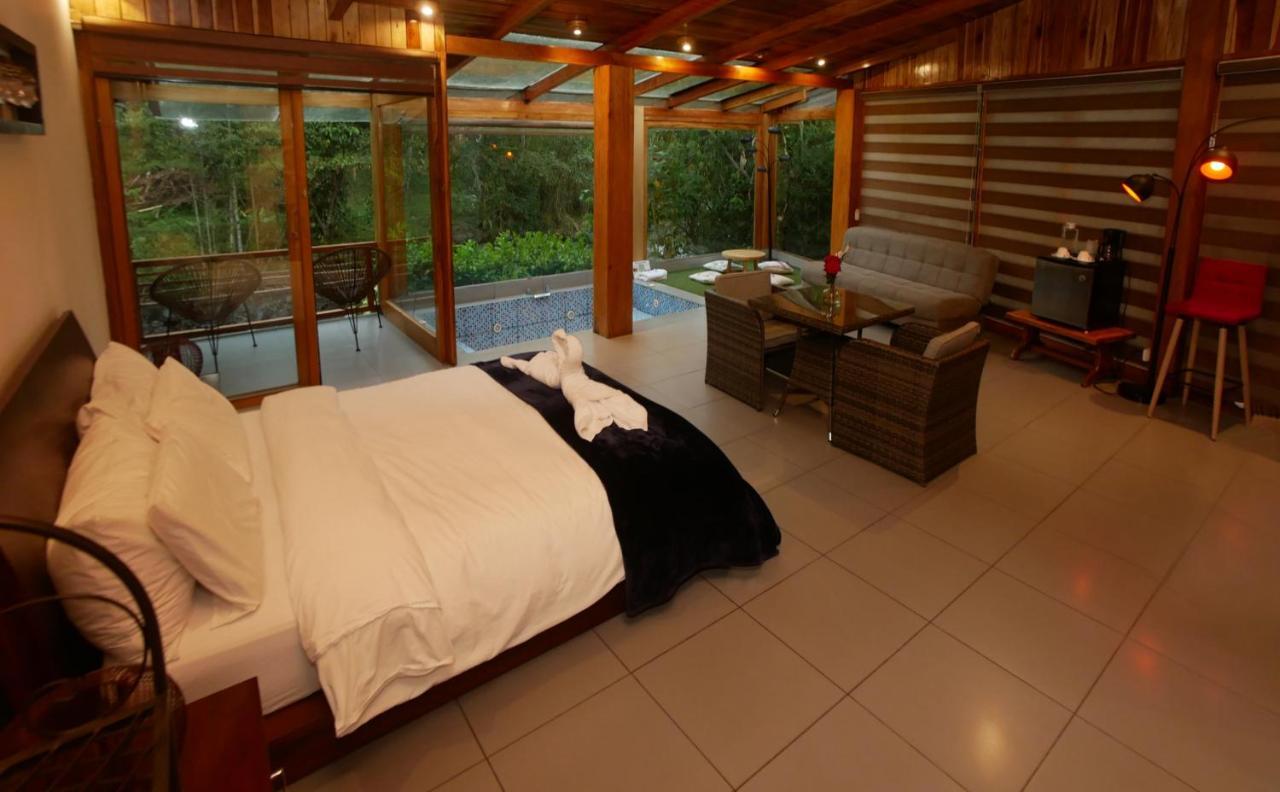 Saguamby Mindo Lodge Ngoại thất bức ảnh