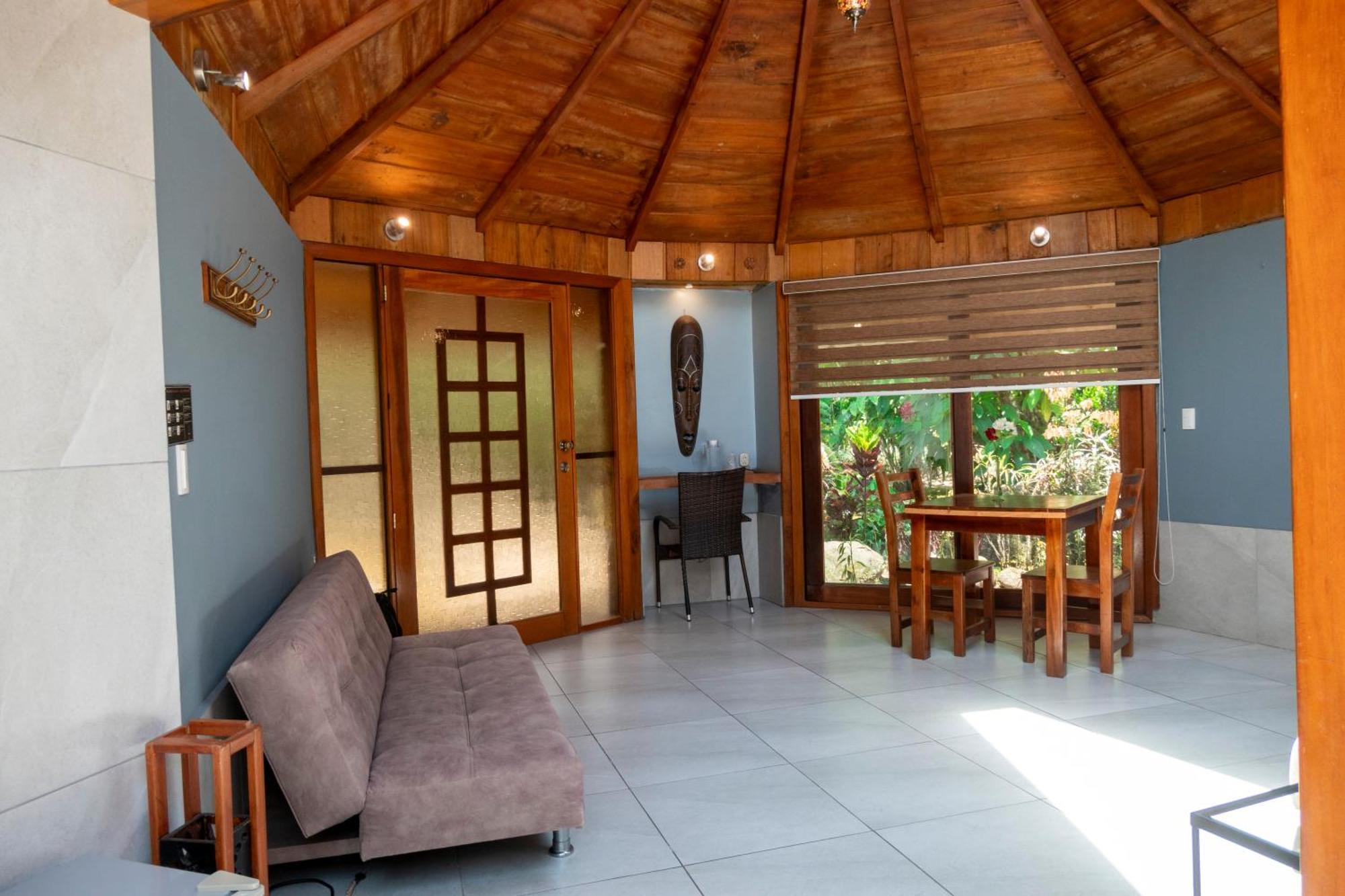 Saguamby Mindo Lodge Ngoại thất bức ảnh