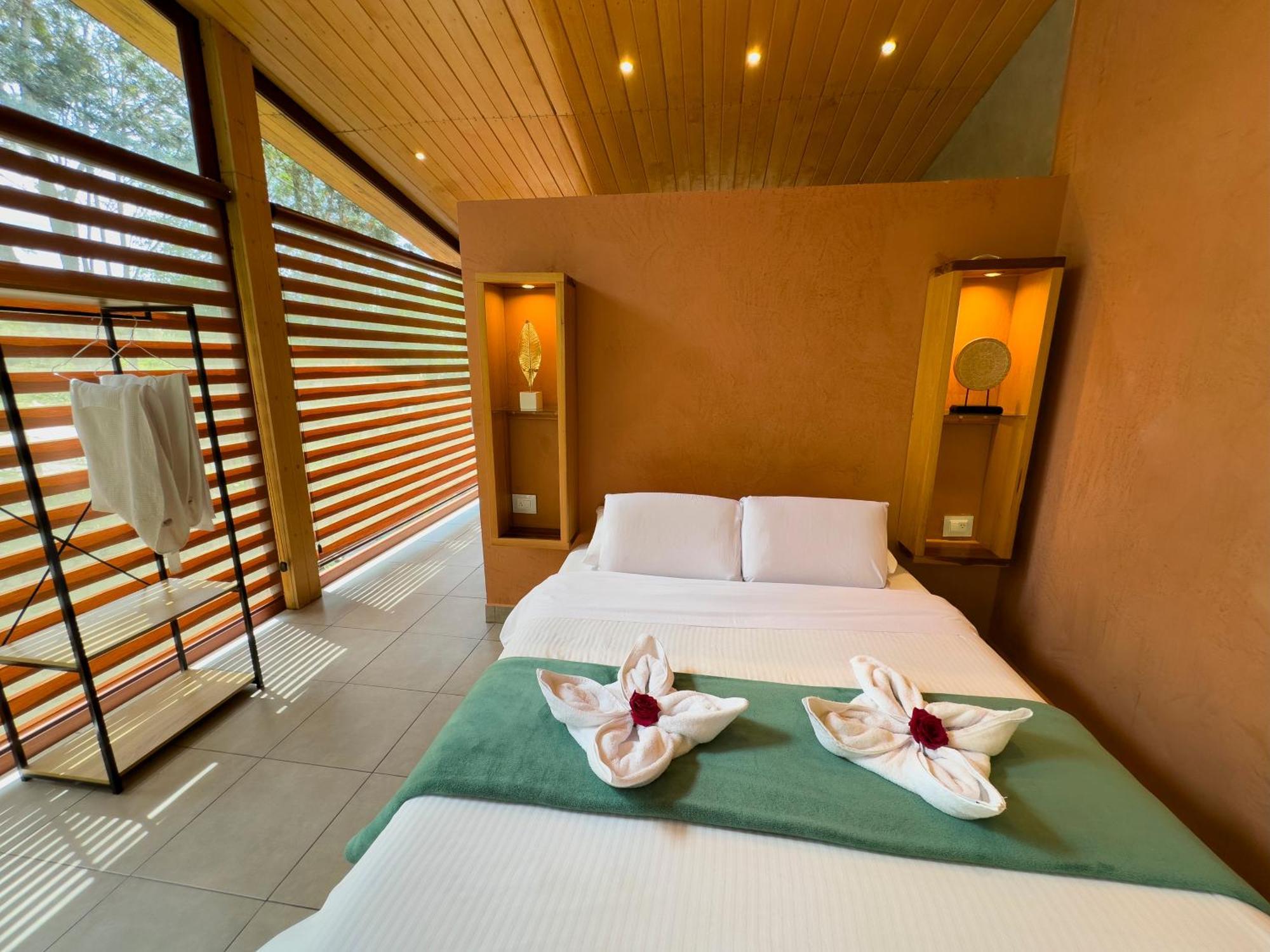 Saguamby Mindo Lodge Ngoại thất bức ảnh