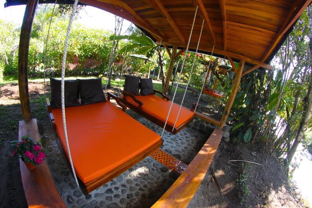 Saguamby Mindo Lodge Ngoại thất bức ảnh